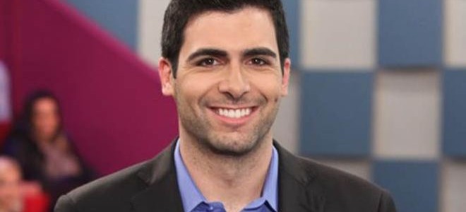 Μάθετε τι κάνει σήμερα ο κούκλος ταχυδρόμος της εκπομπής «Πάμε Πακέτο»